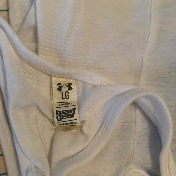 New Gold’s Gym North Carolina Tee Tank Heat Gear Large Under Armour - Picture 5 of 5